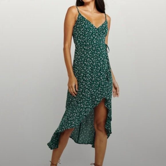 Abercrombie & Fitch Petite Green and White Floral Ruffle Hem Wrap Dress - XXSP - Picture 2 of 8